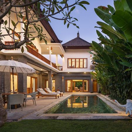 Desa Swan Villas & Spa, Keramas Eksteriør billede